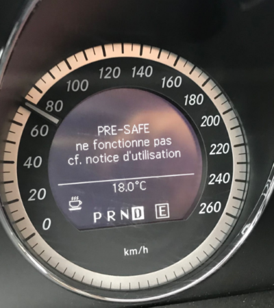 Voyant Pre Safe Mercedes Benz fonctionnement limité
